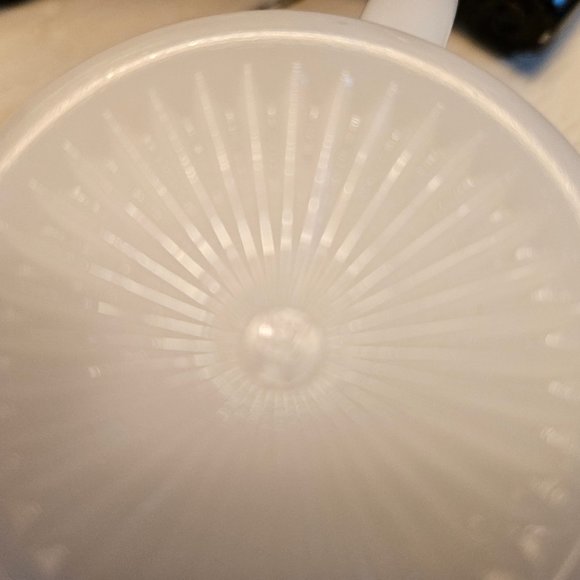 Vintage, Hazel Atlas, Milk Glass Cream and Sugar Set, Cube Pattern - Picture 5 of 6